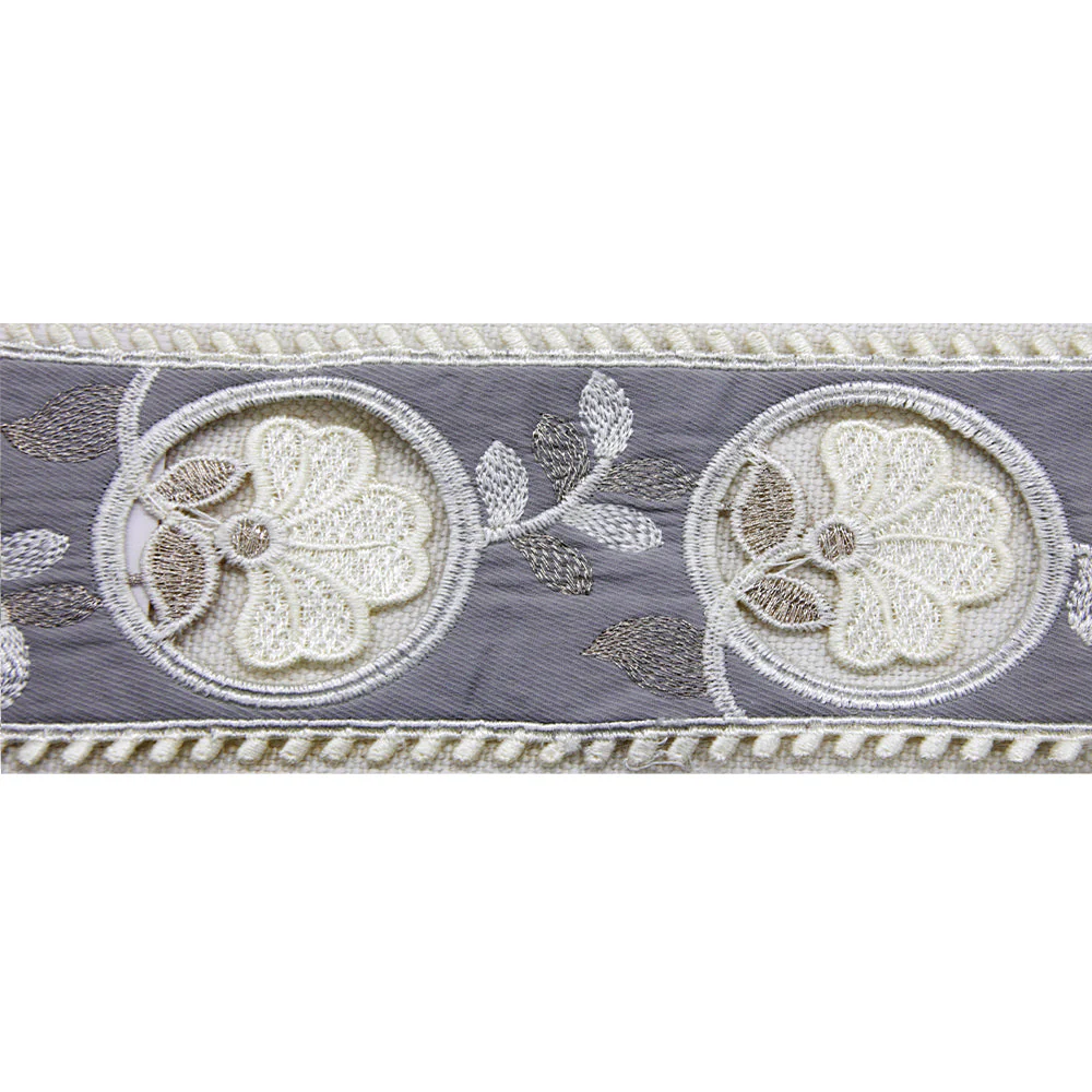 2 1/2-inch Decorative Embroidered Woven Trim Tape – 5 Yard Roll | Style BR-7563 - Image 3