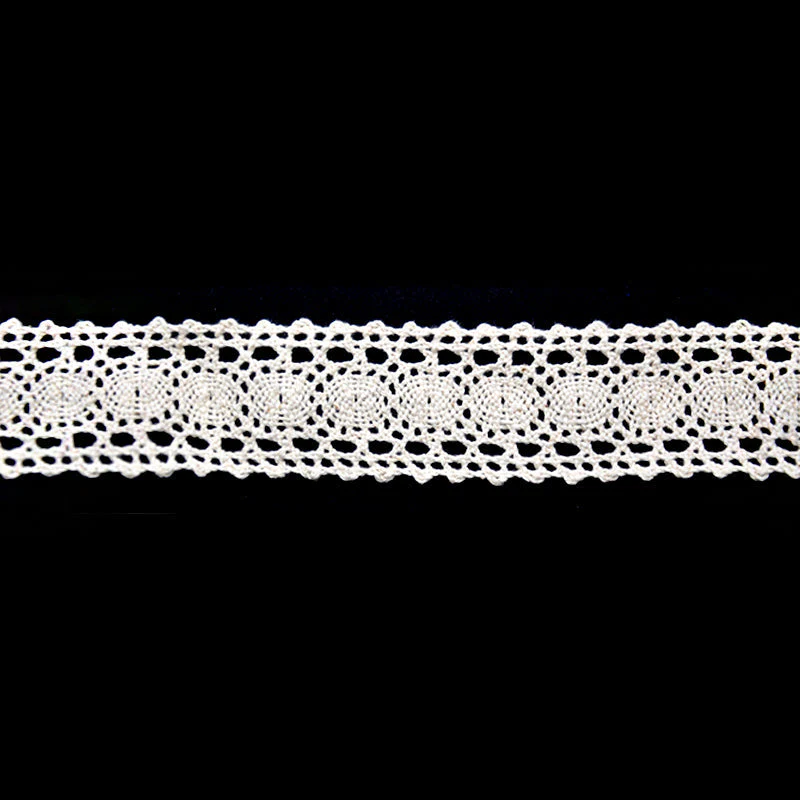 3.49cm Cotton Cluny Lace, Oval Medallion Pattern, 5 Yard Roll - For Dressmaking, Home Decor, & DIY Crafts