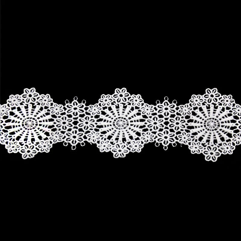 Floral Medallion Venise Lace Trim, 1 1/2-inch X 5 Yards – Scalloped Daisy Lace Edging for Bridal & Vintage Sewing - Image 2