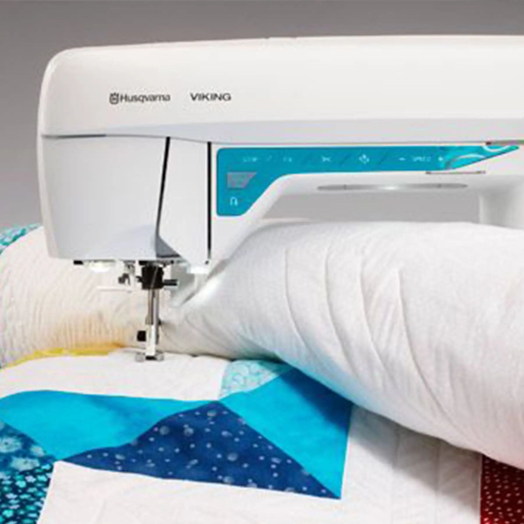 HUSQVARNA® VIKING® OPAL™ 670 Sewing Machine - Image 5