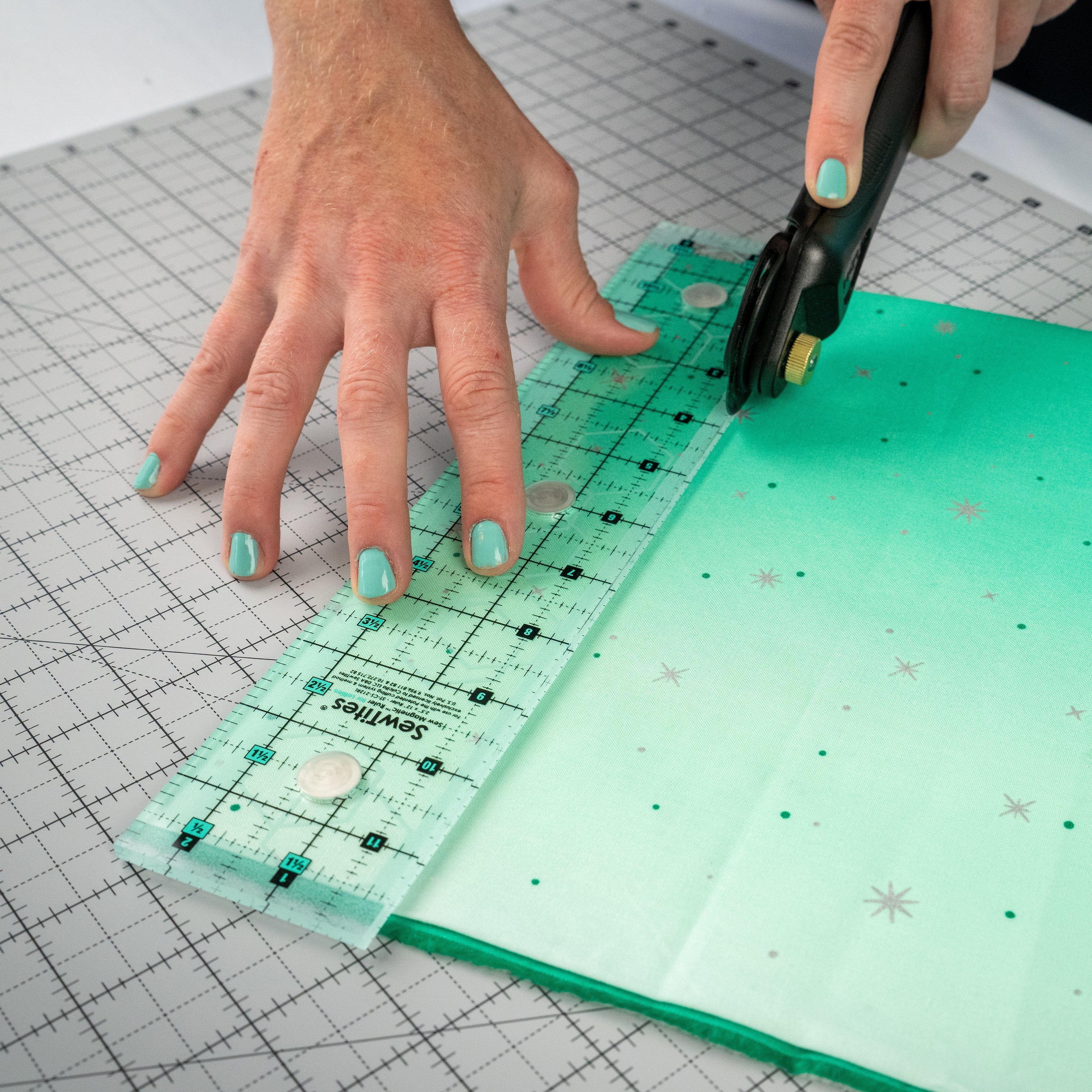 Sew Magnetic 2.5" x 12.5" Ruler - Image 6
